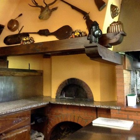Albergo Ristorante Da Carlino Кастельнуово-ді-Гарфаньяна Екстер'єр фото
